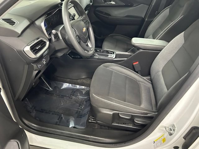 Used 2023 Chevrolet TrailBlazer LS FWD image 12