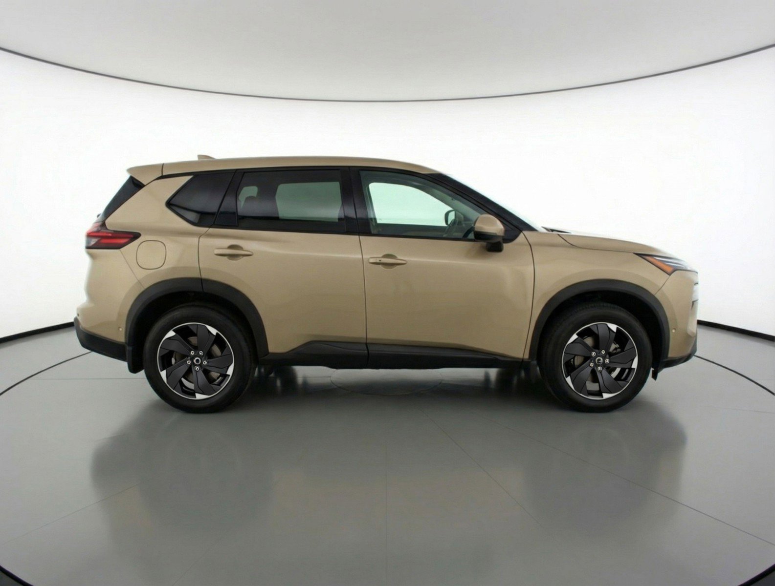 Used 2025 Nissan Rogue SV AWD/4WD image 11