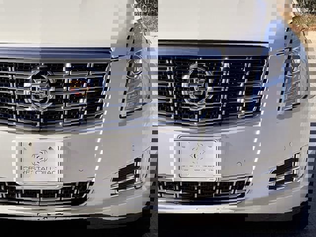 Used 2013 Cadillac XTS Premium image 10