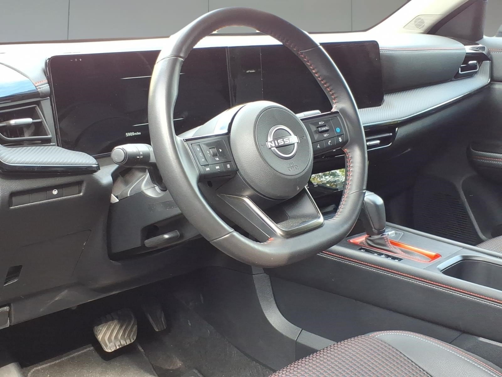 Used 2026 Nissan Kicks SR w/ Cold Weather Package AWD/4WD image 11