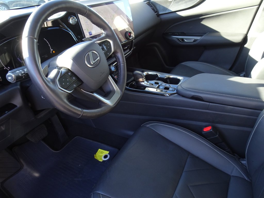 Used 2024 Lexus NX 350 AWD w/ Vision Package image 13