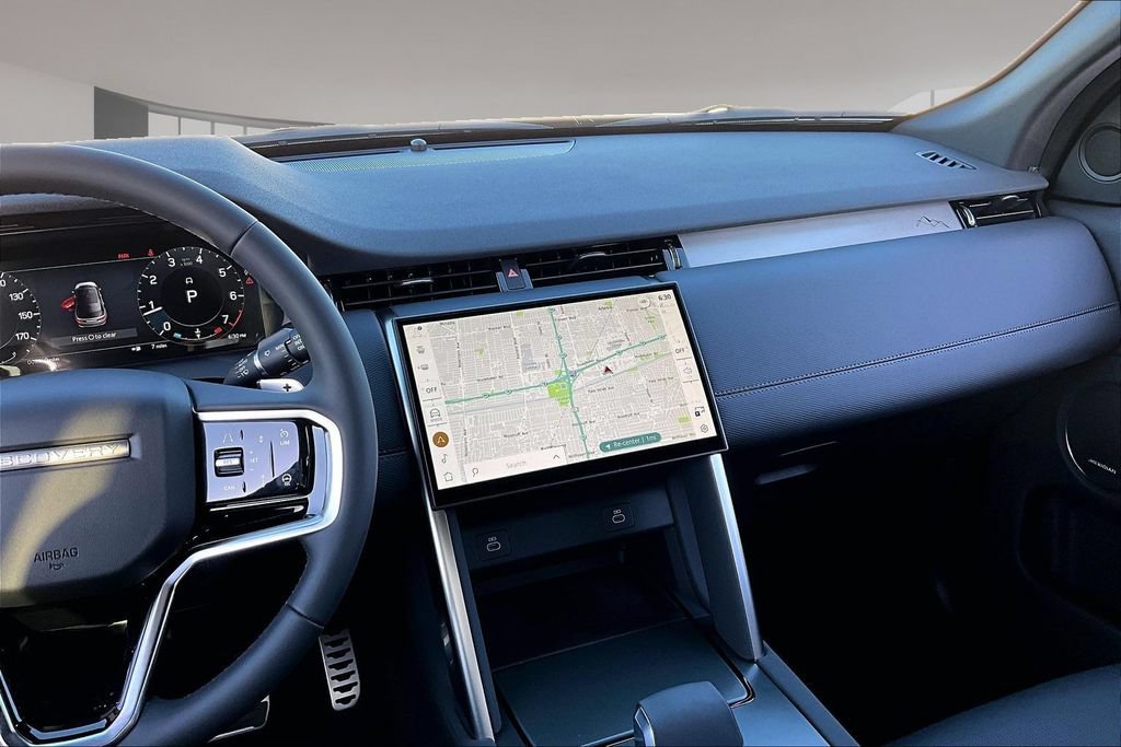 New 2026 Land Rover Discovery Sport Landmark AWD/4WD image 6