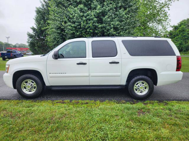 Used 2008 Chevrolet Suburban 2500 LS w/ Skid Plate Package AWD/4WD image 1