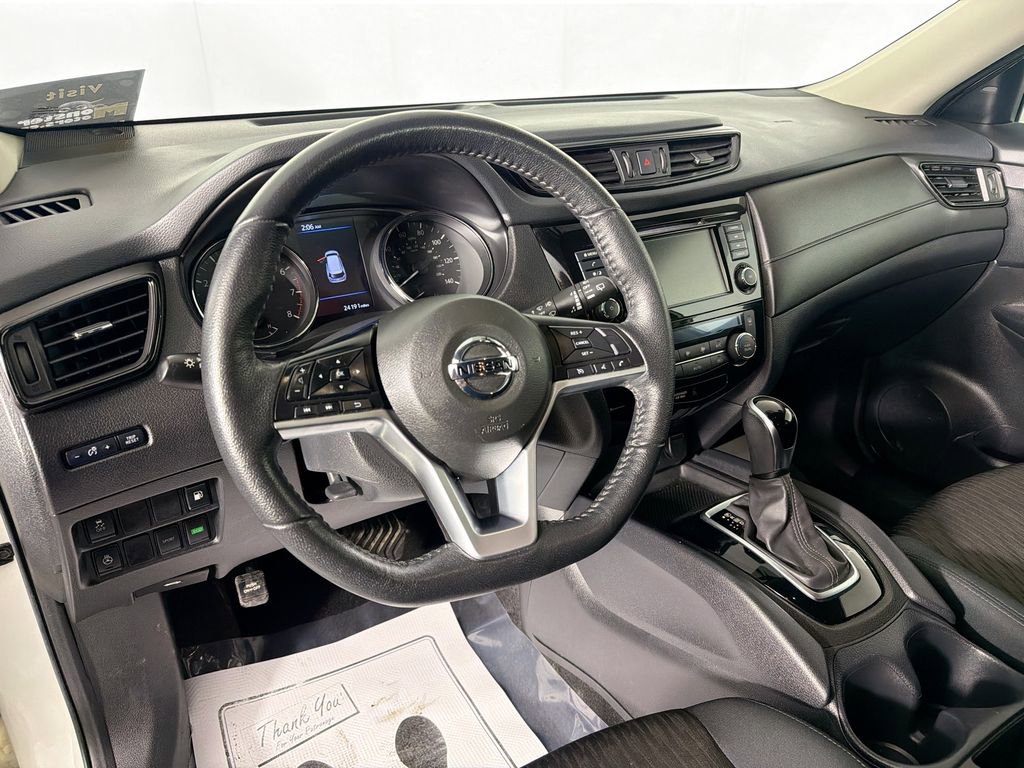 Used 2020 Nissan Rogue S image 9