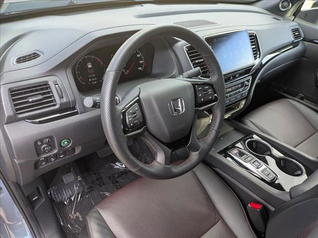 Certified 2025 Honda Ridgeline Black Edition image 10