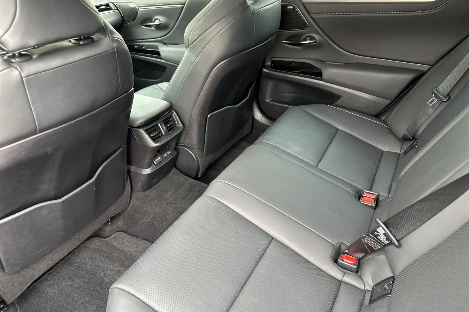 Certified 2024 Lexus ES 300h F Sport w/ Accessory Package (Z1) FWD image 14