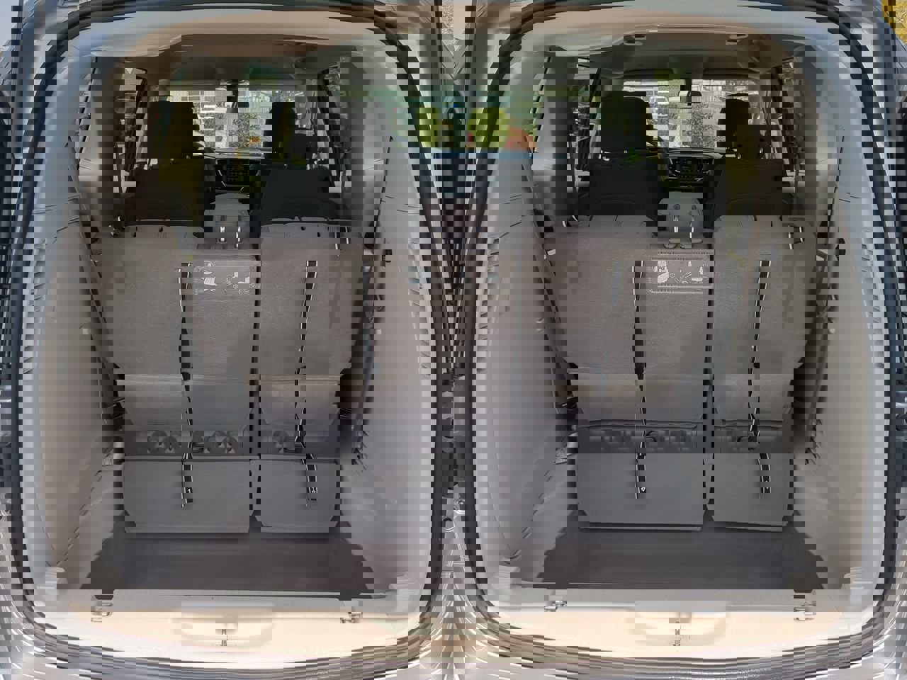 Certified 2020 Chrysler Voyager LX image 11