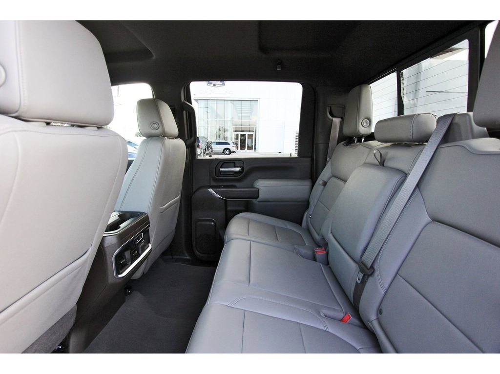 Used 2023 GMC Sierra 2500 SLT w/ SLT Convenience Package image 10