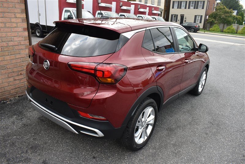 Used 2023 Buick Encore GX Preferred w/ Cold Weather Comfort Package FWD image 4