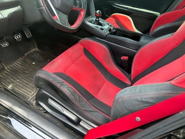 Used 2017 Honda Civic Type R image 2