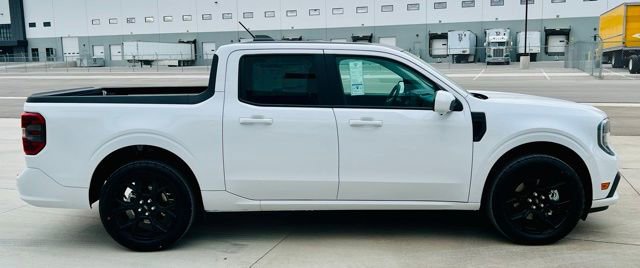 New 2025 Ford Maverick Lobo image 7