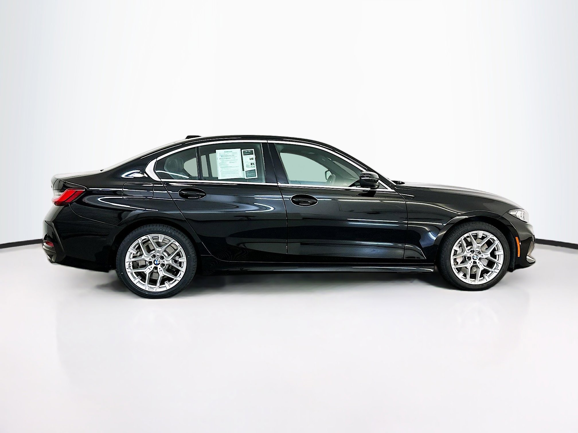 Used 2025 BMW 330i xDrive Sedan image 10