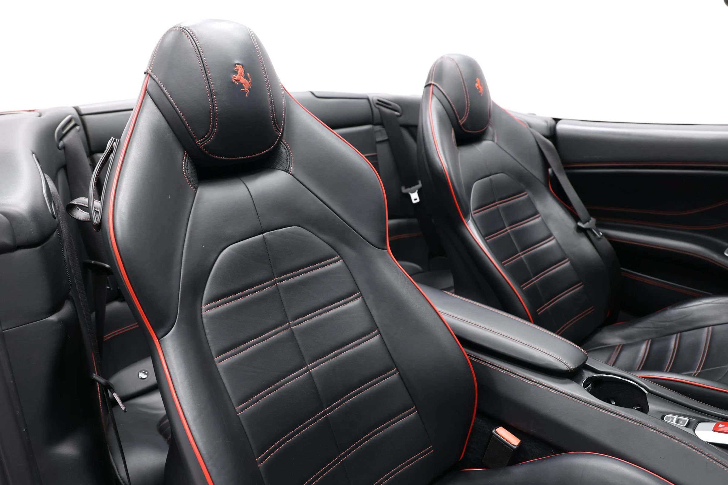 Used 2017 Ferrari California T RWD image 73