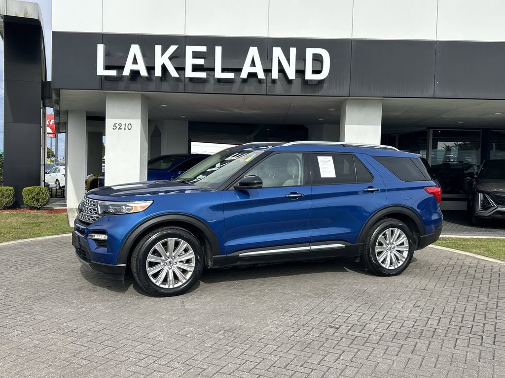 Used 2022 Ford Explorer Limited w/ Limited Technology Package image 2