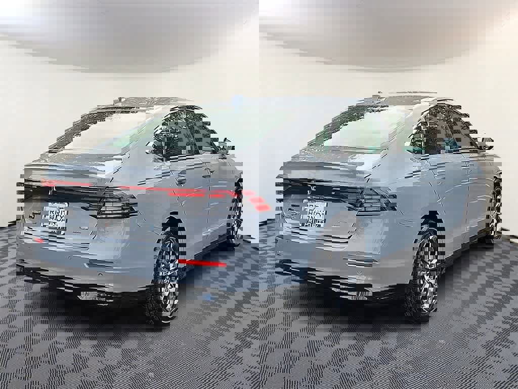 Used 2025 Honda Accord EX-L image 4