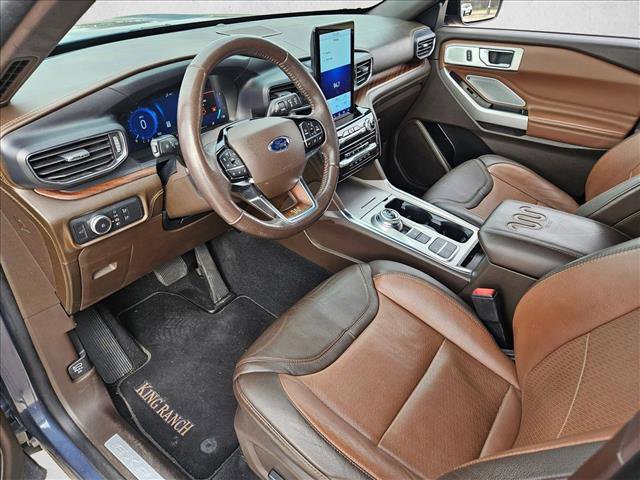 Used 2021 Ford Explorer King Ranch w/ Premium Technology Package image 9