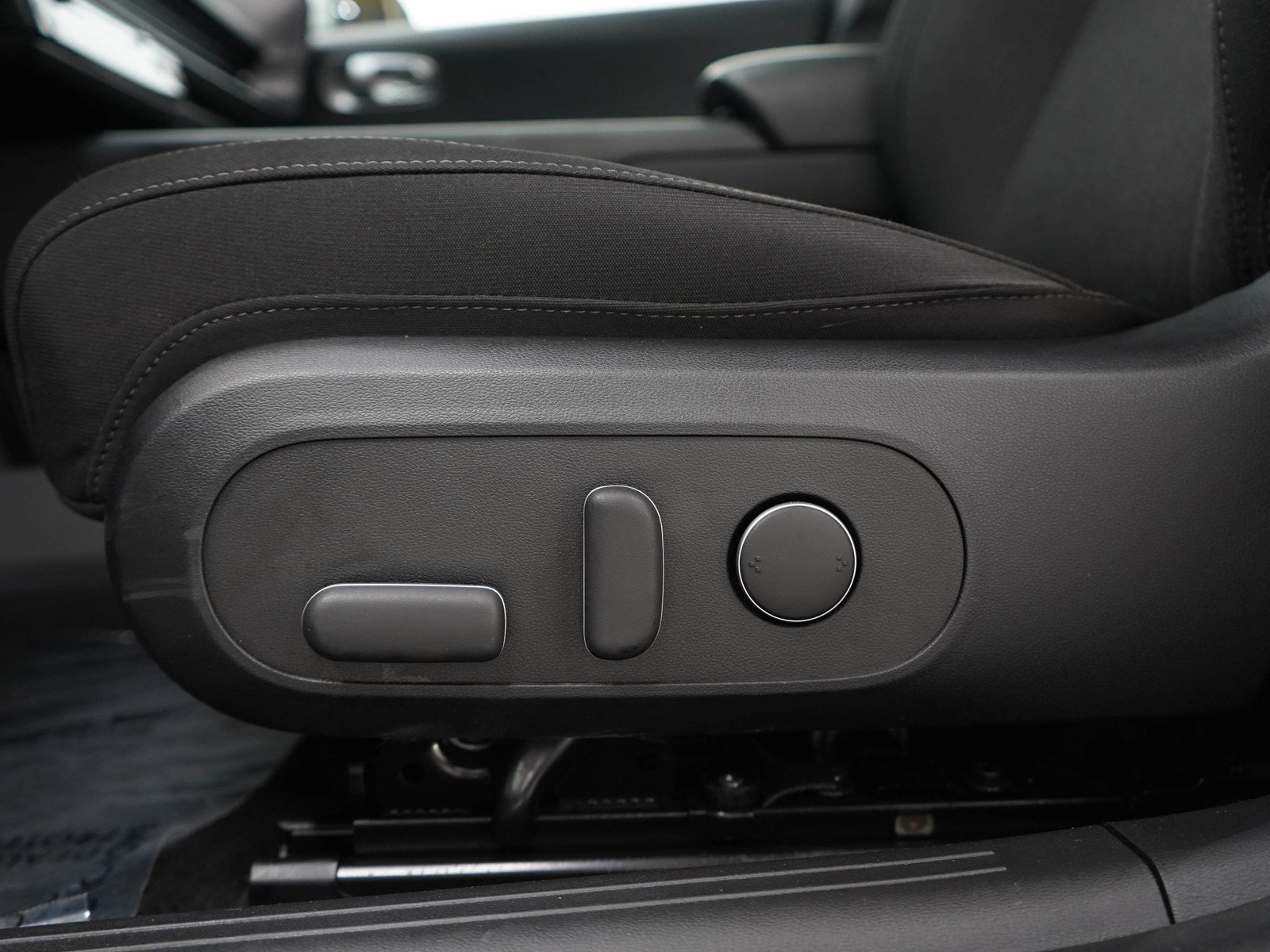 Used 2023 Hyundai Ioniq 6 SE AWD/4WD image 17