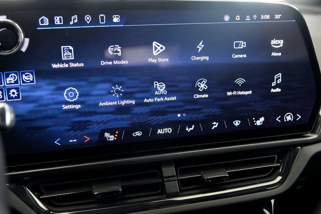 Used 2024 Chevrolet Equinox EV RS image 19