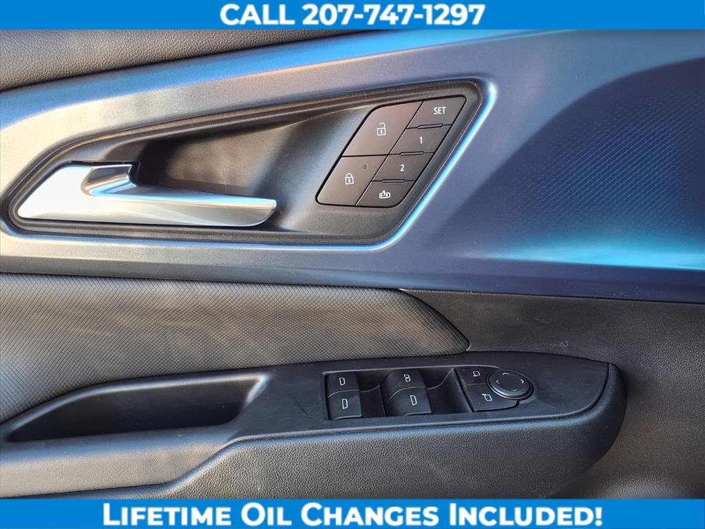 New 2026 Chevrolet Equinox EV LT w/ Convenience Package II image 11