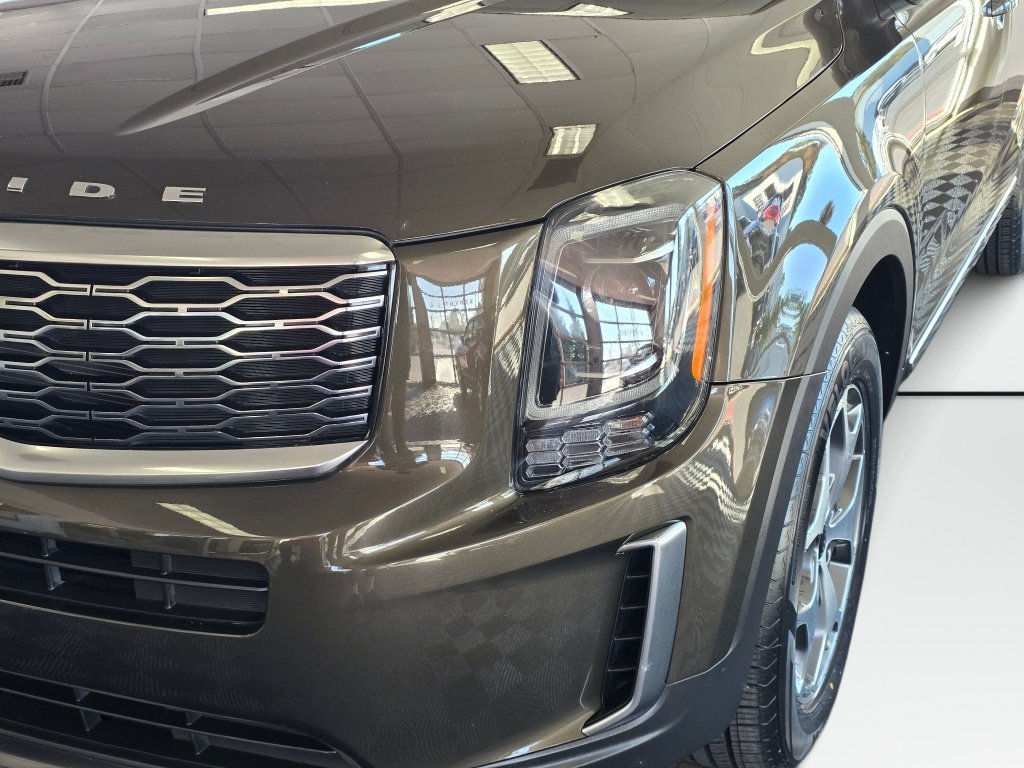 Used 2020 Kia Telluride EX AWD/4WD image 10