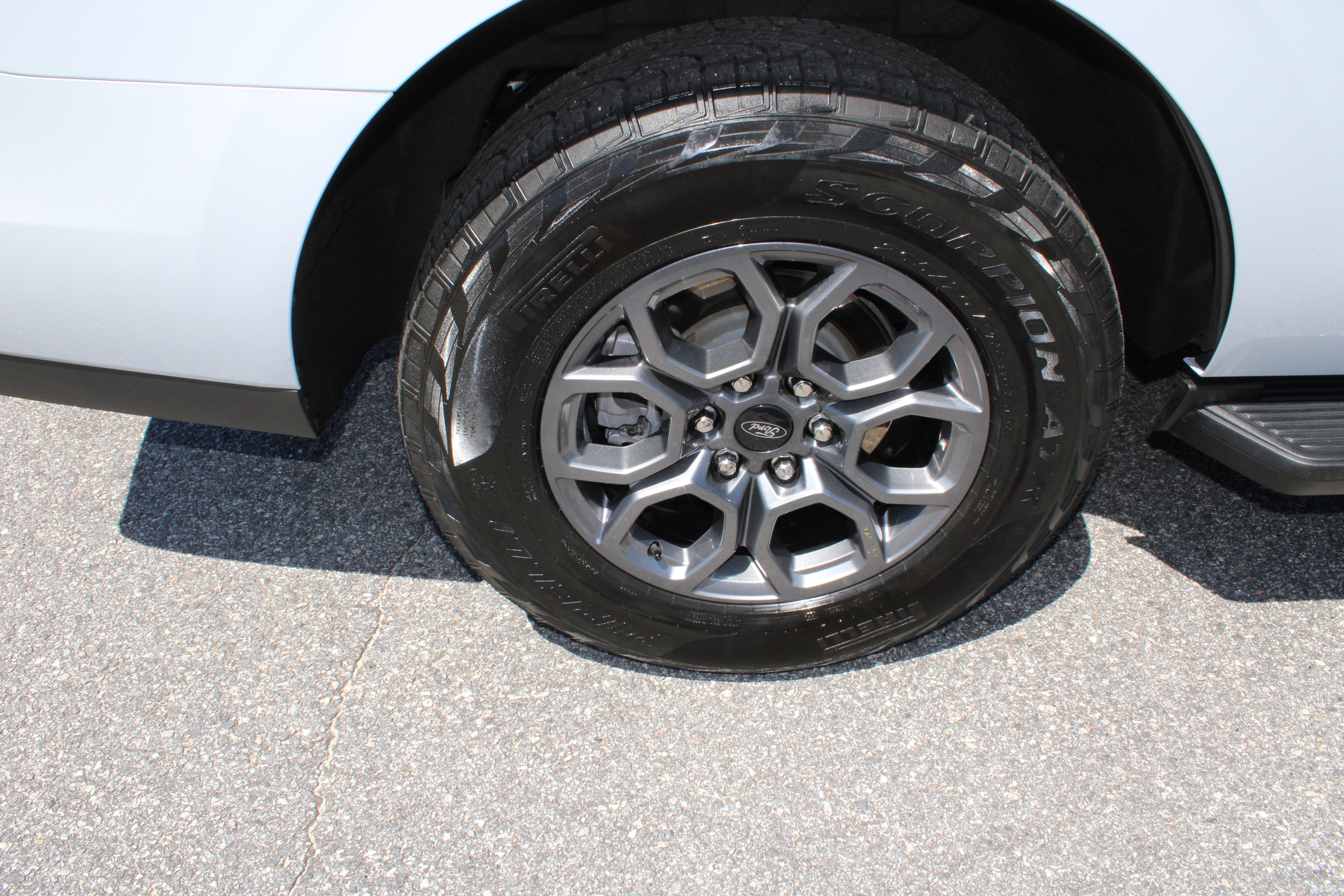 Used 2025 Ford Expedition Active RWD image 12