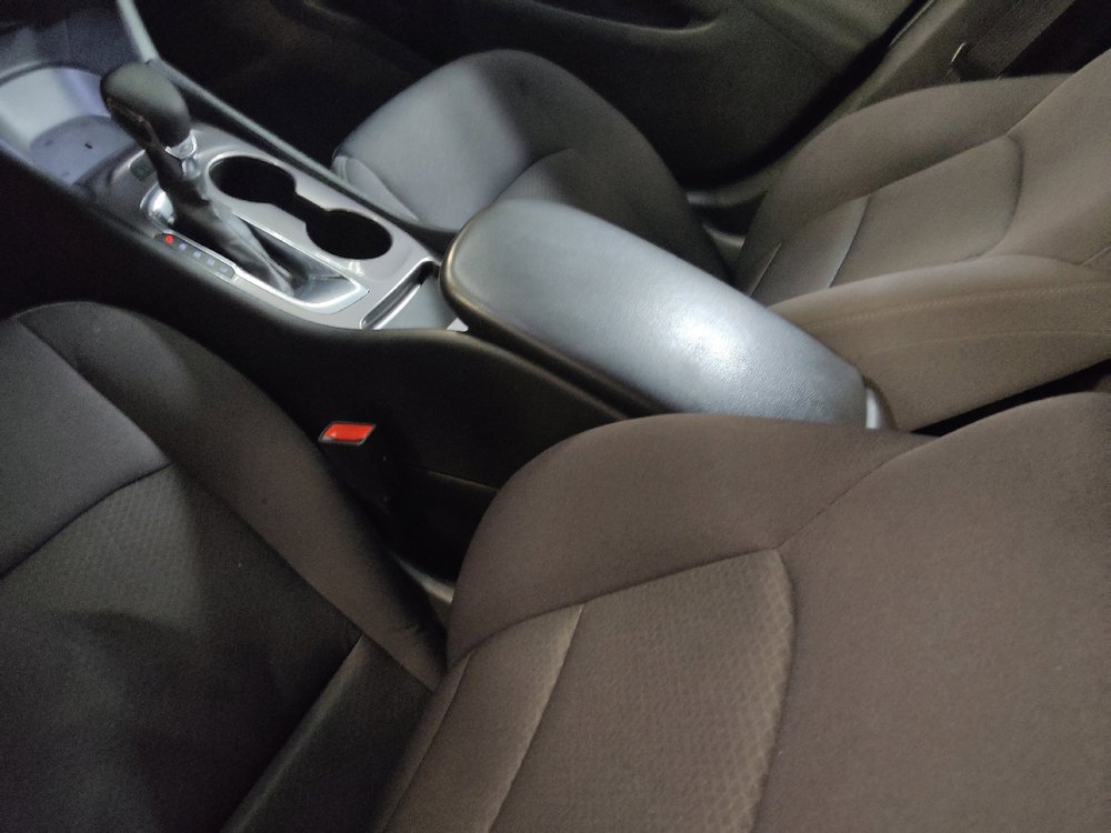 Used 2022 Chevrolet Malibu LS FWD image 26