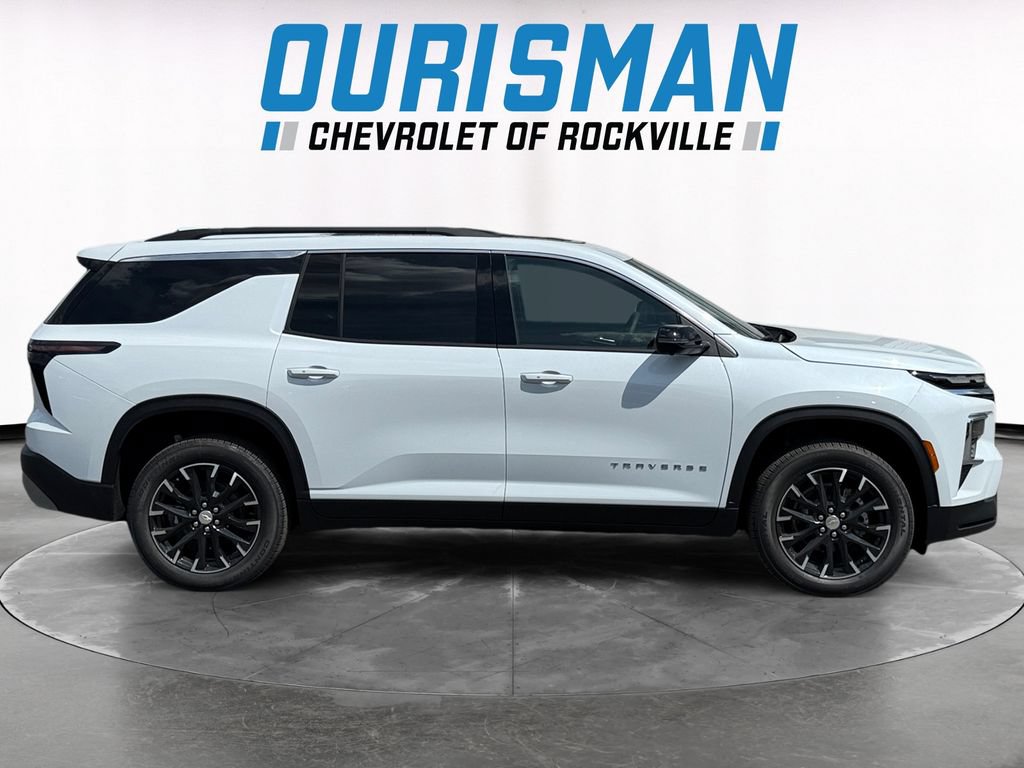 New 2026 Chevrolet Traverse LT w/ Sun and Wheel Package AWD/4WD image 7