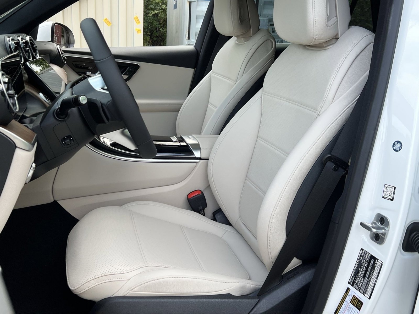 Certified 2026 Mercedes-Benz GLC 300 4MATIC image 11