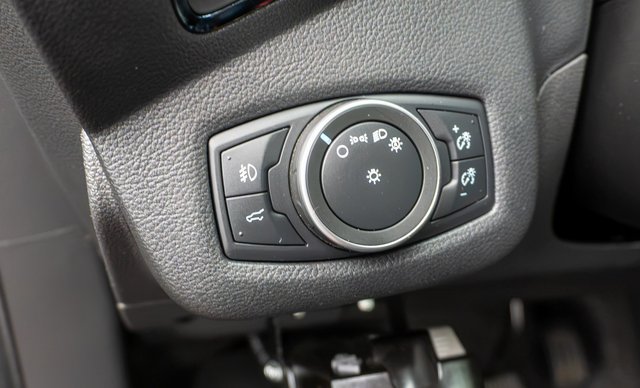 Used 2019 Ford Escape Titanium AWD/4WD image 23