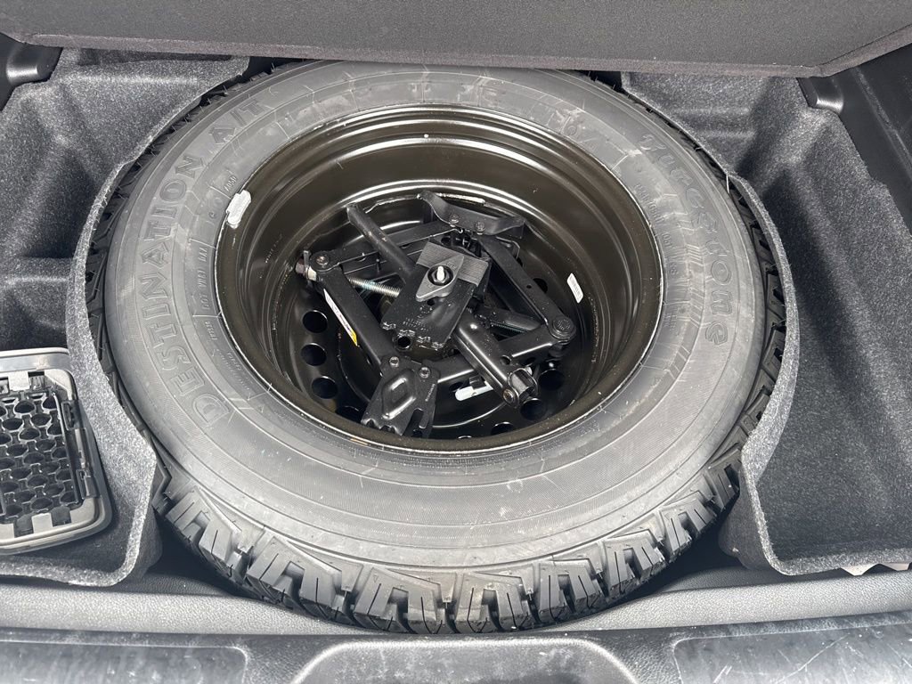 Used 2022 Jeep Cherokee Trailhawk w/ Premium Leather Package image 47