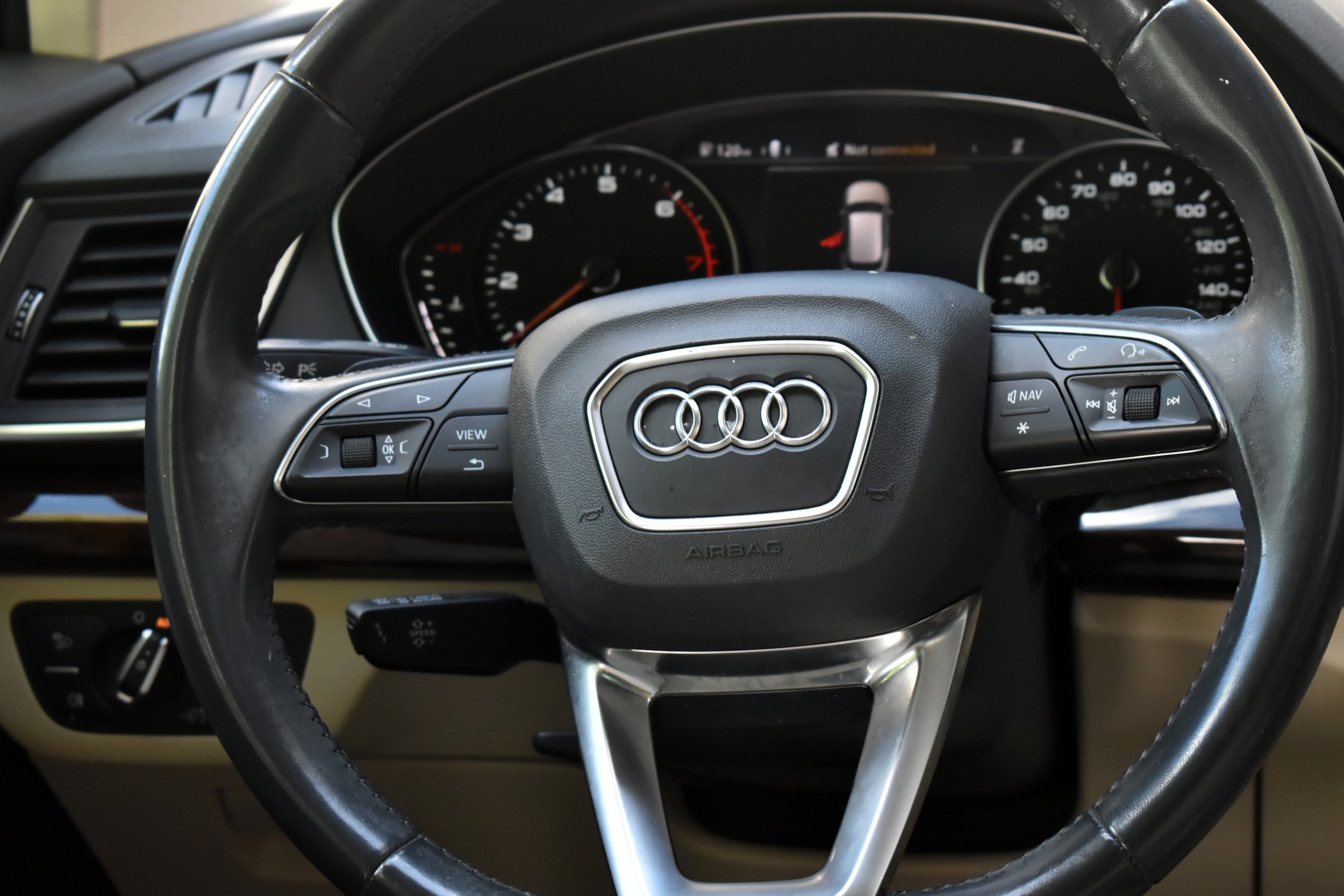 Used 2020 Audi Q5 2.0T Premium w/ Convenience Package AWD/4WD image 24