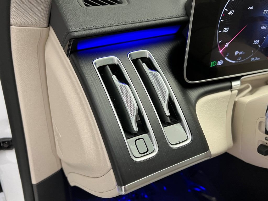 Used 2024 Mercedes-Benz S 580 4MATIC Sedan image 40