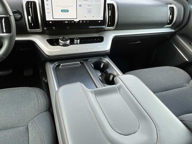 Used 2025 Ford Expedition Max Active AWD/4WD image 21