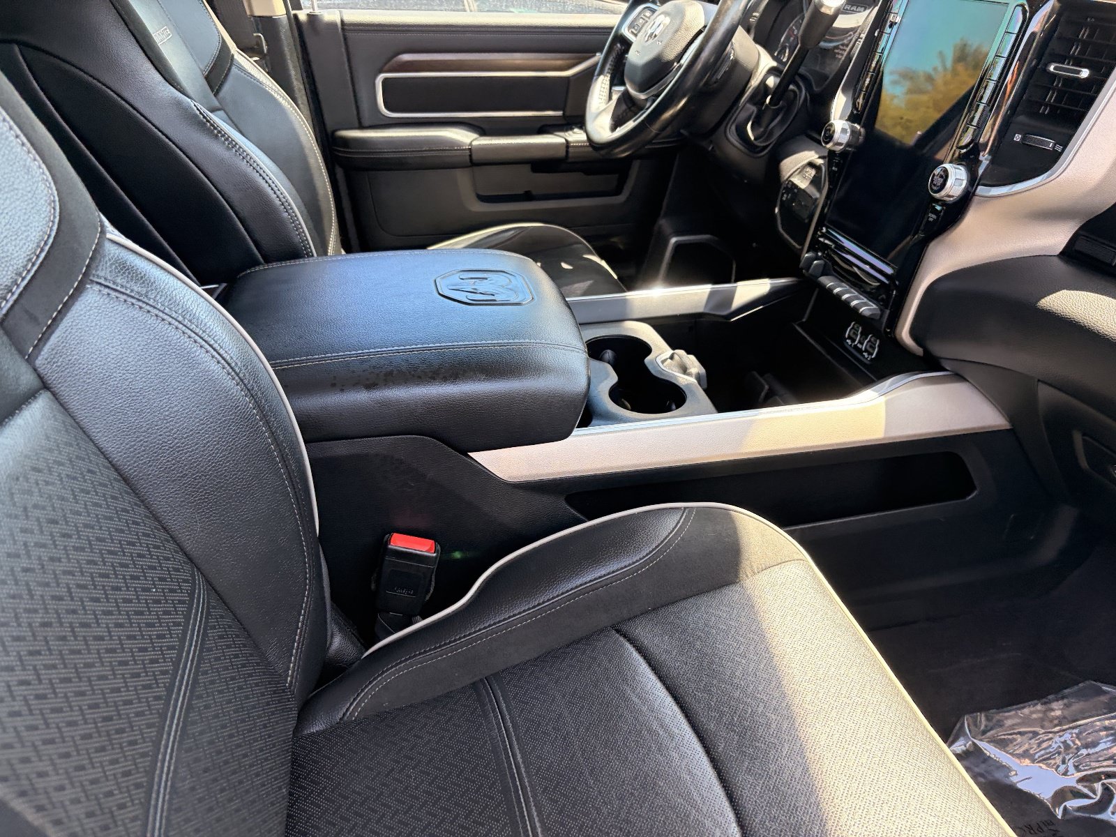 Used 2022 RAM 2500 Laramie AWD/4WD image 11