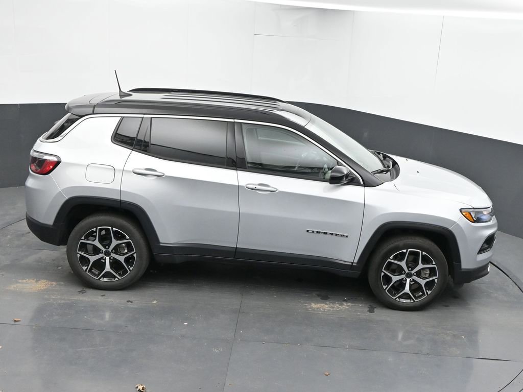 Used 2025 Jeep Compass Limited AWD/4WD image 45