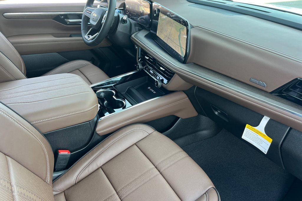 New 2026 Chevrolet Suburban High Country image 15
