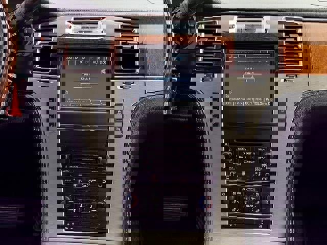 Used 2012 Cadillac Escalade Platinum image 23