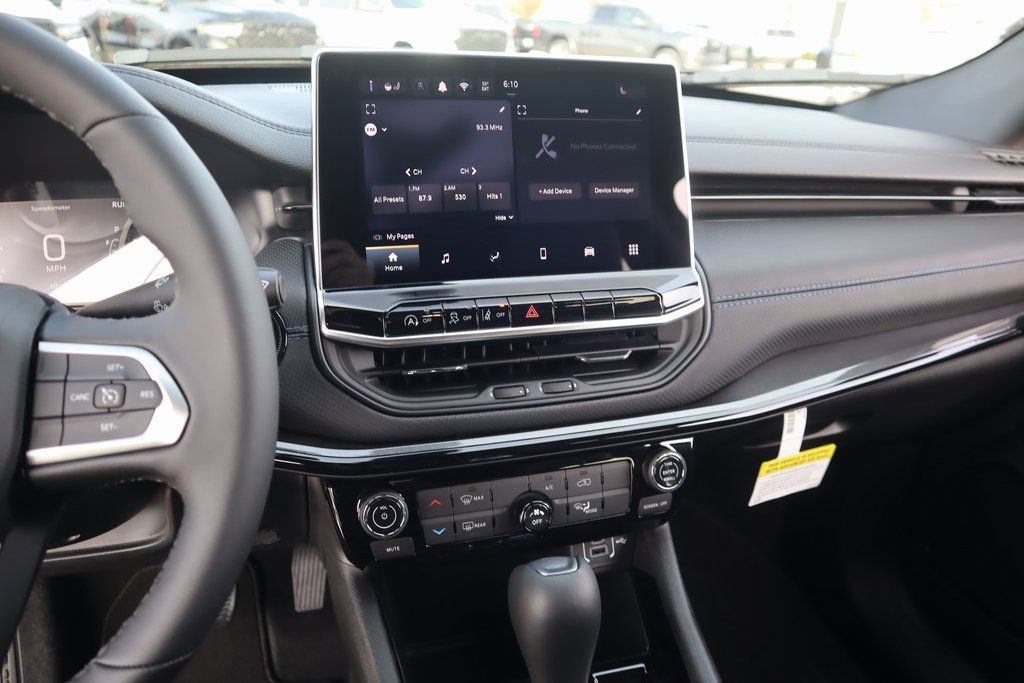 New 2026 Jeep Compass Latitude AWD/4WD image 5