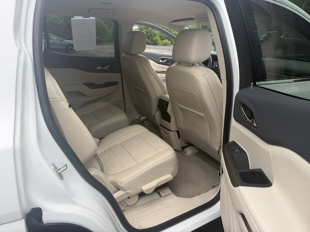 Used 2023 GMC Acadia Denali AWD/4WD image 27