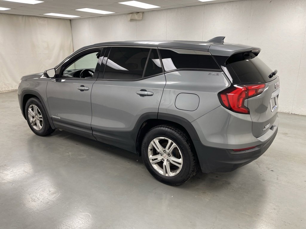 Used 2020 GMC Terrain SLE image 3