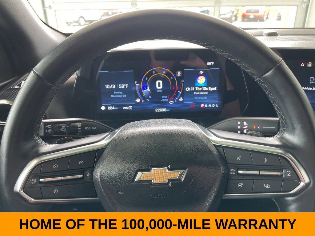 Used 2025 Chevrolet Equinox LT AWD/4WD image 11