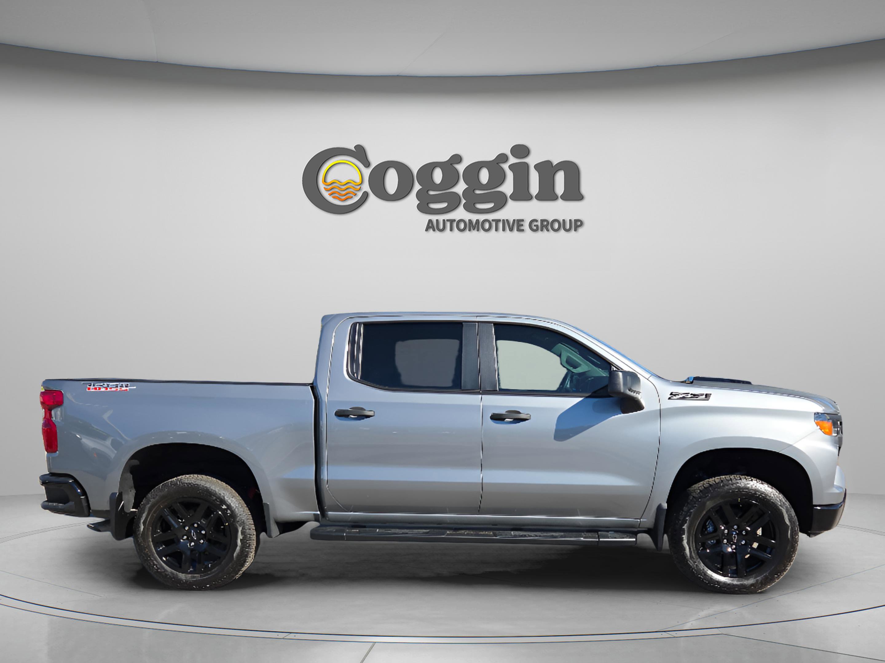 New 2026 Chevrolet Silverado 1500 Custom Trail Boss w/ LPO, Dark Essentials Package image 5
