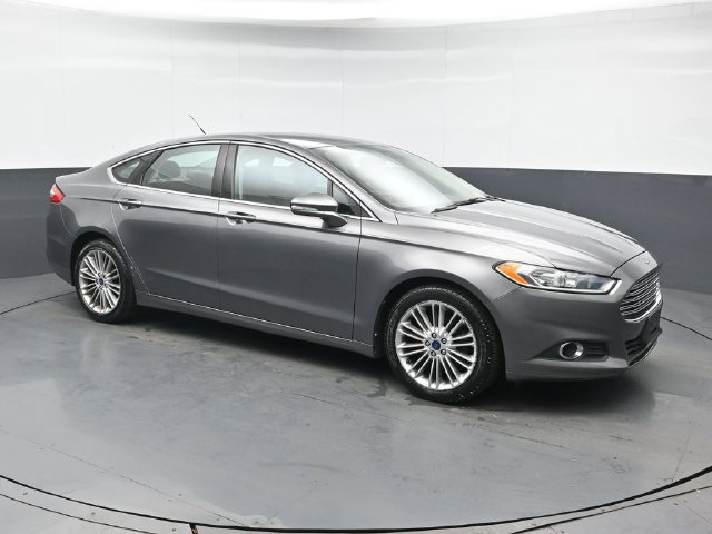 Used 2014 Ford Fusion SE w/ Equipment Group 202A FWD image 7