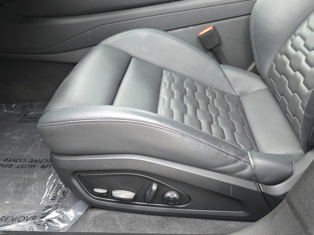 Certified 2023 Audi e-tron GT Premium Plus image 17