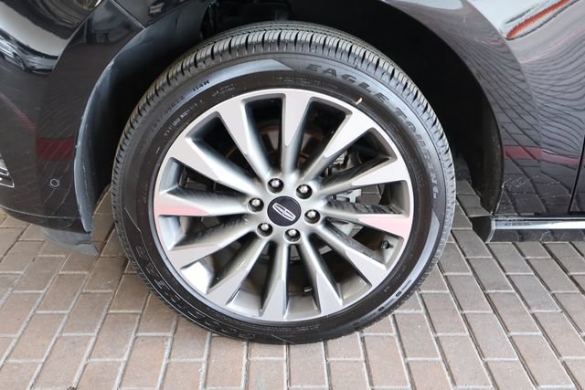 Used 2020 Lincoln Navigator Reserve RWD image 10