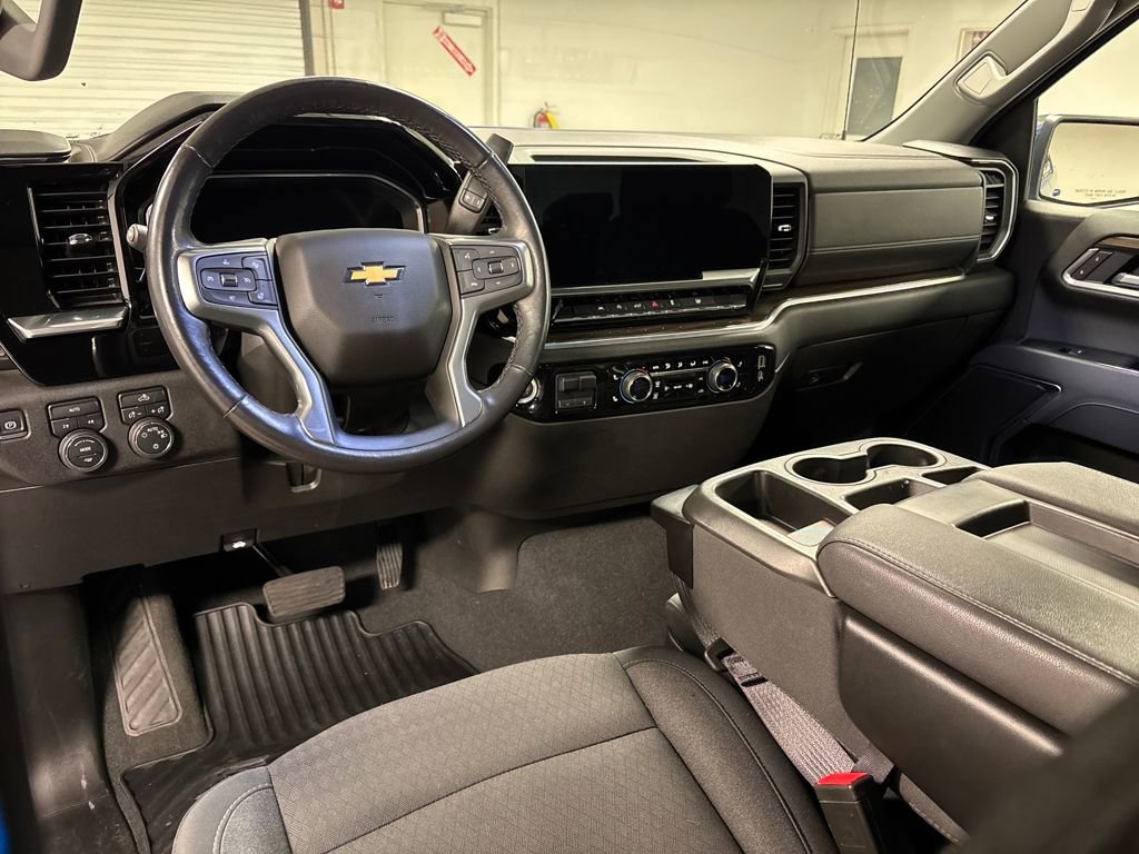 Certified 2022 Chevrolet Silverado 1500 LT w/ All Star Edition Plus image 28