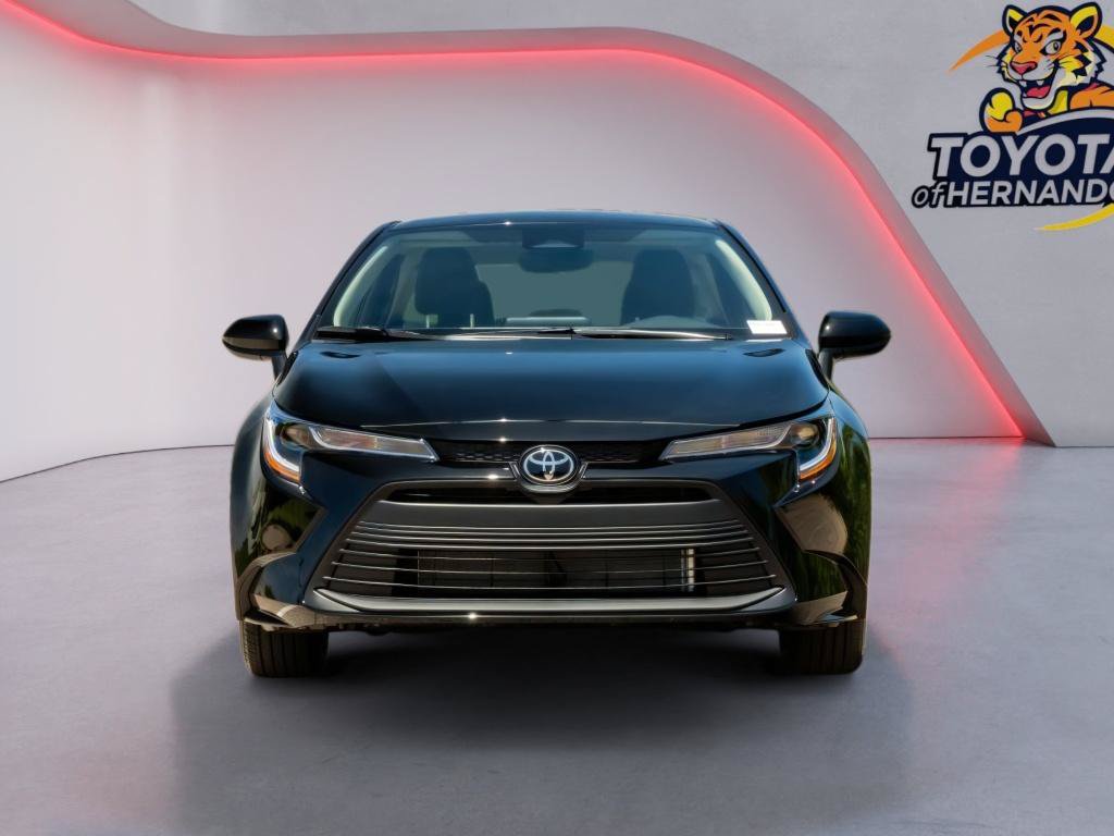 Used 2026 Toyota Corolla LE FWD image 2