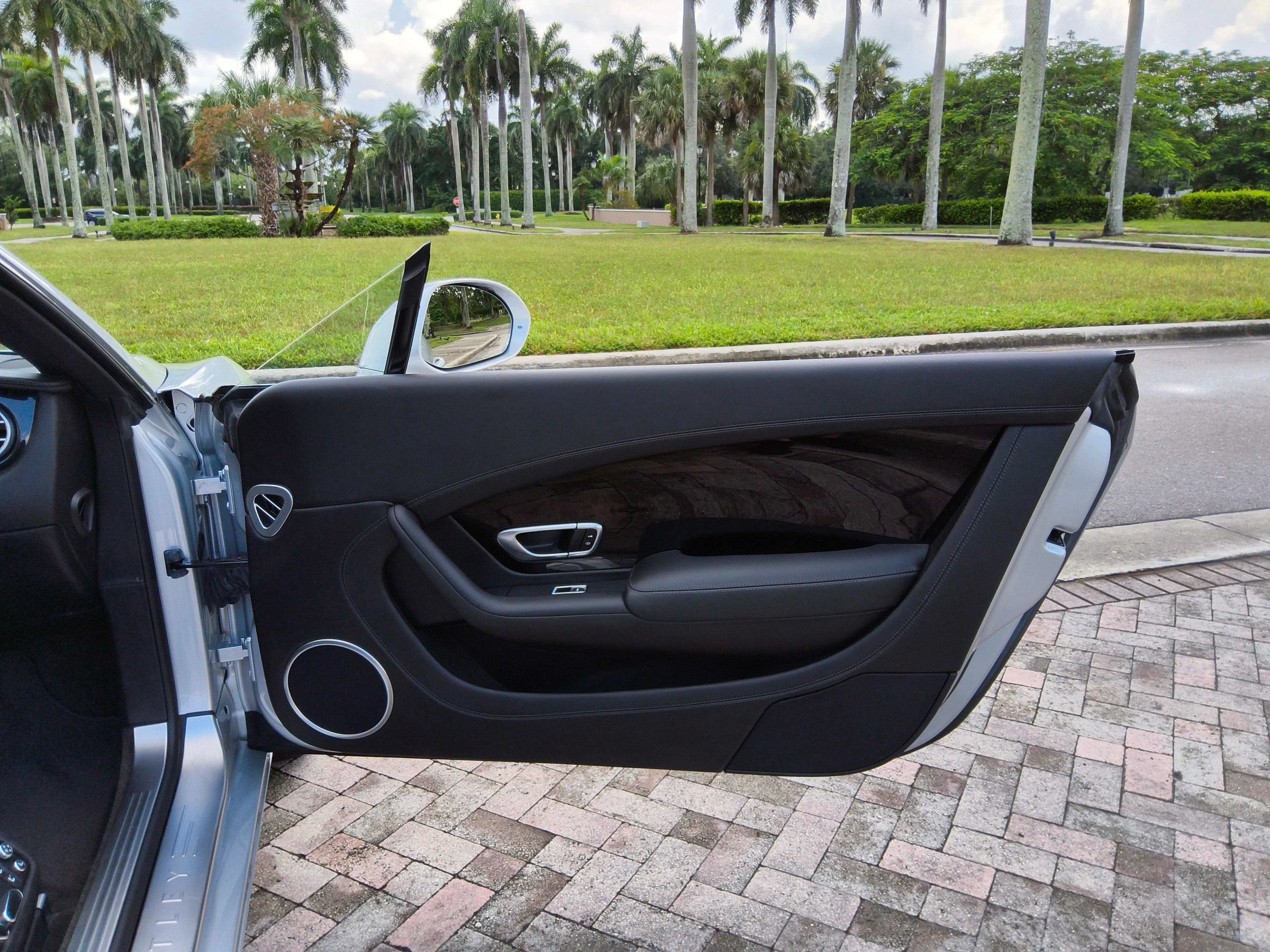 Used 2016 Bentley Continental GT AWD/4WD image 29