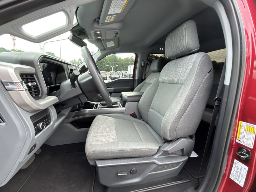 Used 2026 Ford F450 XLT w/ XLT Premium Package AWD/4WD image 13