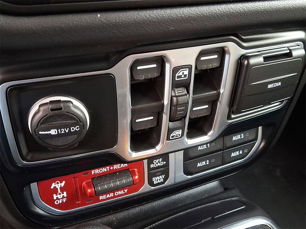 Used 2024 Jeep Wrangler Unlimited Rubicon 4xe w/ Technology Group image 25